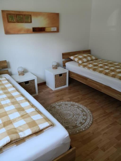 Garten-Wohnung Eschen Kültér fotó