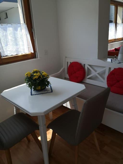 Garten-Wohnung Eschen Kültér fotó